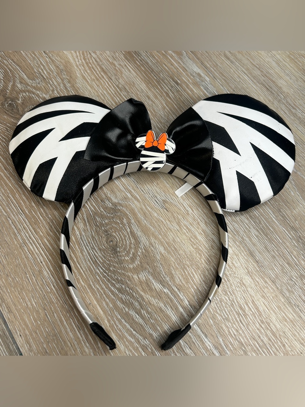 Disney Parks Halloween Mummy Minnie Mouse Ears Headband Black White